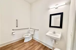 300 N Jefferson Ave, West Jefferson, NC 28694 - Photo 9