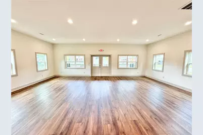 300 N Jefferson Avenue, West Jefferson, NC 28694 - Photo 5