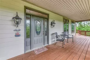 386 Billy Goat Blf, Elk Park, NC 28622 - Photo 37