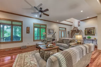 386 Billy Goat Bluff, Elk Park, NC 28622 - Photo 13