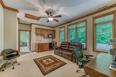 386 Billy Goat Bluff, Elk Park, NC 28622 - Photo 25