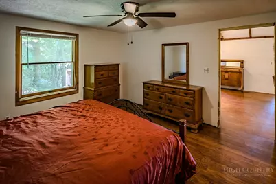 933 Autumn Valley Drive, West Jefferson, NC 28694 - Photo 25