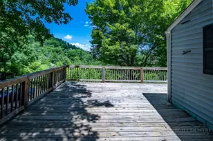 933 Autumn Valley Dr, West Jefferson, NC 28694 - Photo 3