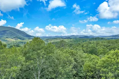 439 Howell Road, Lansing, NC 28643 - Photo 9