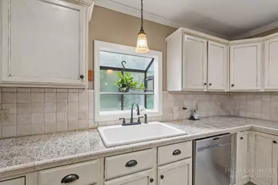 4013 Carlton Drive, Claremont, NC 28610 - Photo 11