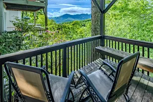 378 Skyleaf Dr, Sugar Mountain, NC 28604 - Photo 27