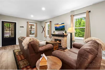 100 Teaberry Trail, Beech Mountain, NC 28604 - Photo 3