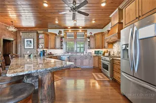 1033 Charter Hills Rd, Beech Mountain, NC 28604 - Photo 5