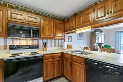 170 Crest View Lane #200-F, Sugar Mountain, NC 28604 - Photo 15