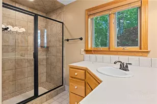 365 Peacock Dr, Blowing Rock, NC 28605 - Photo 7
