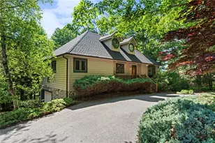 365 Peacock Dr, Blowing Rock, NC 28605 - Photo 17