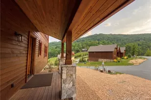 8 Long Crested Dr, Banner Elk, NC 28604 - Photo 11