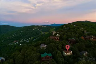 215 N Pinnacle Ridge Rd, Beech Mountain, NC 28604 - Photo 5