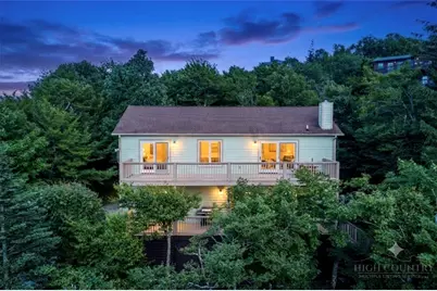 215 N Pinnacle Ridge Road, Beech Mountain, NC 28604 - Photo 3