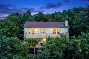 215 N Pinnacle Ridge Rd, Beech Mountain, NC 28604 - Photo 3
