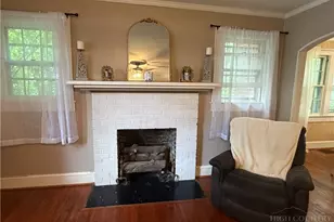 202 Academy St, Jefferson, NC 28640 - Photo 9