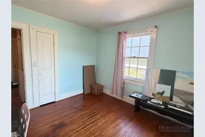 202 Academy Street, Jefferson, NC 28640 - Photo 15