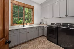 1194 Laurel Ln, Blowing Rock, NC 28605 - Photo 17