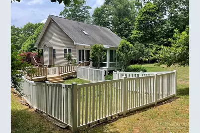 218 Jeannette Glen, West Jefferson, NC 28694 - Photo 5