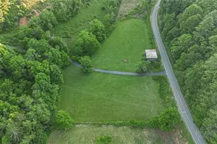14008 Nc Hwy 194 N, Lansing, NC 28643 - Photo 5