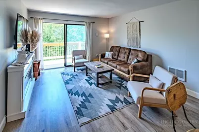 101 Lower Holiday Lane #B-305, Beech Mountain, NC 28604 - Photo 3