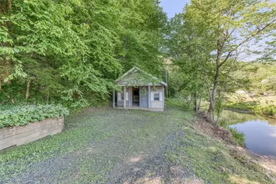 473 Cow Camp Road, Newland, NC 28657 - Photo 37