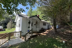 105 Summit St, Boone, NC 28607 - Photo 1