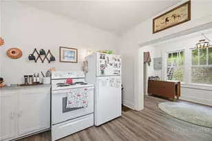 105 Summit St, Boone, NC 28607 - Photo 21