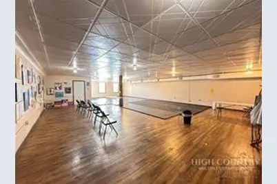 113 N Jefferson Avenue, West Jefferson, NC 28694 - Photo 17