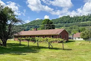 256 Wickzola Ln, West Jefferson, NC 28694 - Photo 5