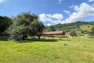 256 Wickzola Ln, West Jefferson, NC 28694 - Photo 11