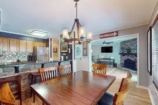 301 Pinnacle Inn Rd, Beech Mountain, NC 28604 - Photo 43