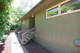 90 Rabbit Hill Ln, Newland, NC 28657 - Photo 3