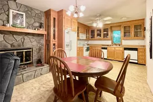 3065 Elk Park Hwy, Newland, NC 28657 - Photo 15