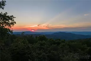 130 Raven Rd, Beech Mountain, NC 28604 - Photo 3