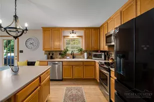 353 Woodbriar Dr, Sugar Grove, NC 28679 - Photo 15