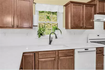 324 Hidden Spring Road, West Jefferson, NC 28694 - Photo 17