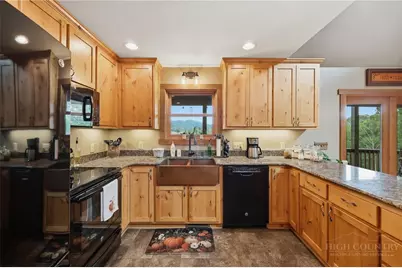 1400 Rustic Road, West Jefferson, NC 28694 - Photo 15