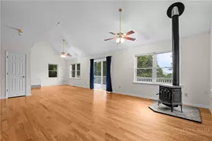 239 Honeysuckle Ln, Lansing, NC 28643 - Photo 7