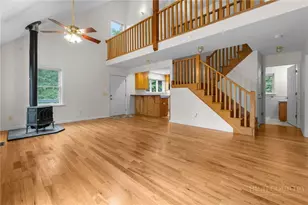 239 Honeysuckle Ln, Lansing, NC 28643 - Photo 9