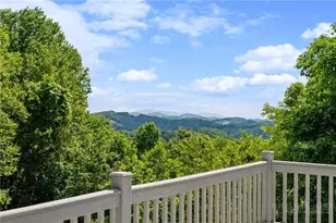 239 Honeysuckle Ln, Lansing, NC 28643 - Photo 21