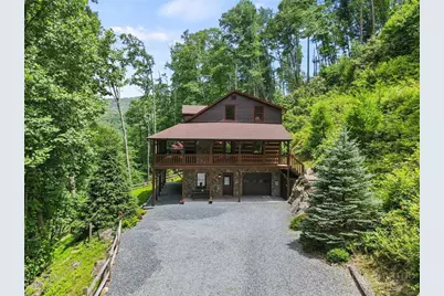 211 Wades Lane, Vilas, NC 28692 - Photo 5