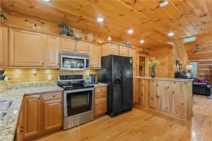 211 Wades Ln, Vilas, NC 28692 - Photo 13