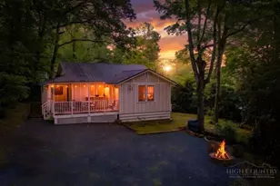 56 Racoon Ln, Newland, NC 28657 - Photo 1