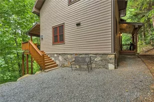 3947 Blackberry Crest Ln, Lenoir, NC 28645 - Photo 7