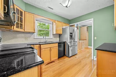 945 Seven Oaks Road, Boone, NC 28607 - Photo 9