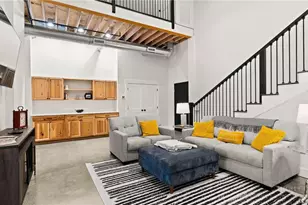 215 S Jefferson Station Pl, West Jefferson, NC 28694 - Photo 3
