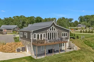 77 Paynes Ct, Roaring Gap, NC 28668 - Photo 3