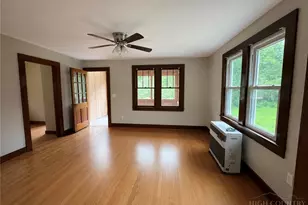 1443 Old Toe River Rd, Newland, NC 28657 - Photo 5