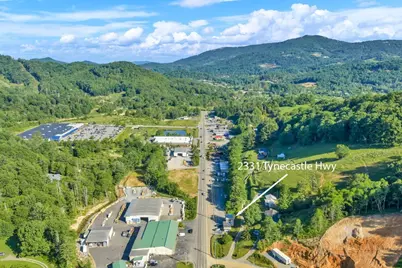 2331 Tynecastle Highway, Banner Elk, NC 28604 - Photo 5